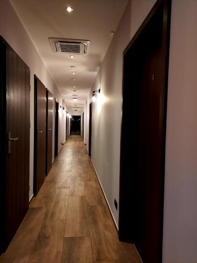 Pensjonat I Restauracja Hubertowka Milicz Luaran gambar